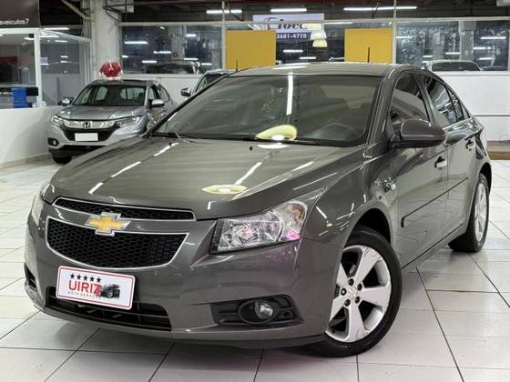 CHEVROLET CRUZE 1.8 LT 16V FLEX 4P AUTOMÁTICO CHEVROLET CRUZE 1.8 LT 16V FLEX 4P AUTOMÁTICO
